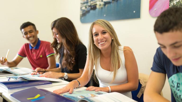 Kaplan English School Torquay - Photo Gallery 11